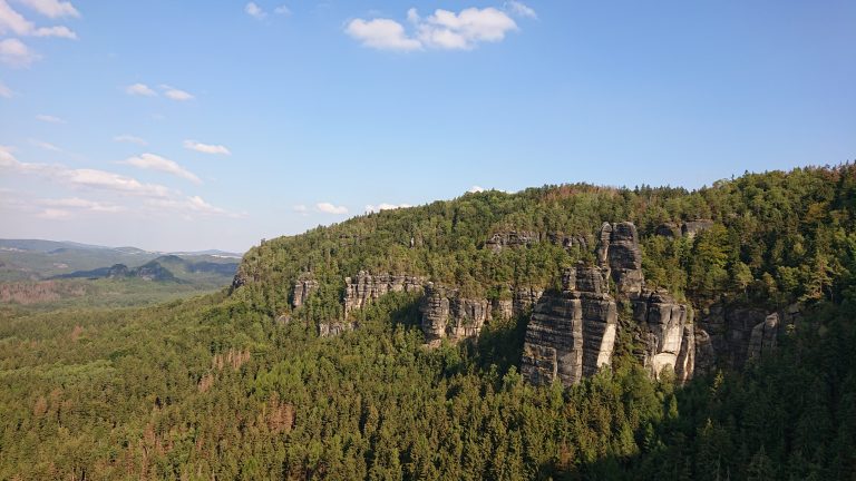 Affensteinweg Frienstein Carolafelsen und Wilde Hölle, Wanderweg im Wanderparadies Sächsische Schweiz mit vielen tollen Aussichten, riesiger Felsennationalpark, schöner Wald