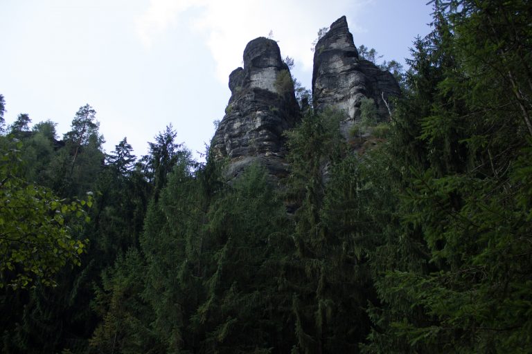 Zeughaus Roß- und Goldsteig Richterschlüchte im Kirnitzschtal wandern, Wanderweg im Wanderparadies Sächsische Schweiz mit vielen tollen Aussichten, riesiger Felsennationalpark
