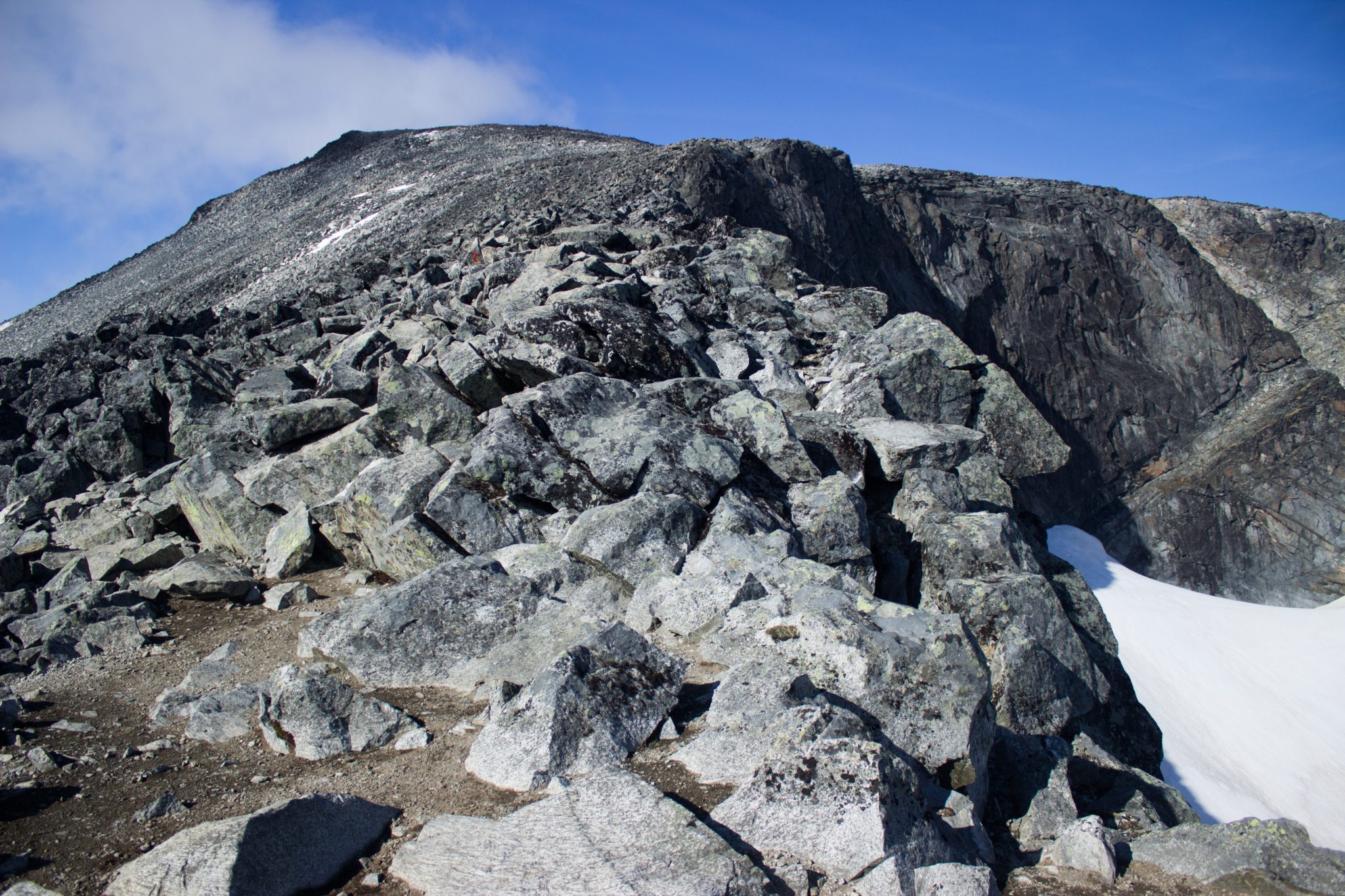 Wanderung auf den höchsten Berg Norwegens - der Galdhøpiggen ab Spiterstulen im Jotunheimen Nationalpark, auch höchster Berg Skandinaviens und Nordeuropas mit 2469 Höhenmetern