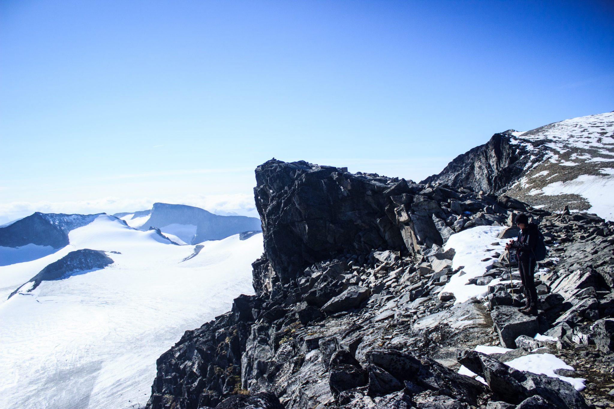 Wanderung auf den höchsten Berg Norwegens - der Galdhøpiggen ab Spiterstulen im Jotunheimen Nationalpark, auch höchster Berg Skandinaviens und Nordeuropas mit 2469 Höhenmetern, Blick auf Wanderweg zum Galdhøpiggen