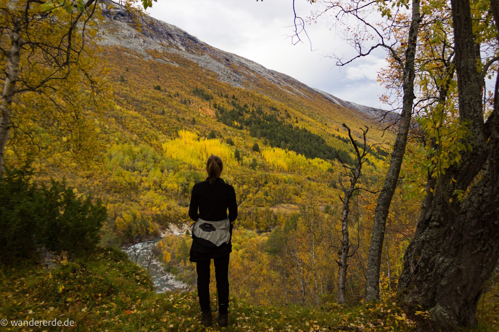 Wandern im herbstlichen Amotsdalen