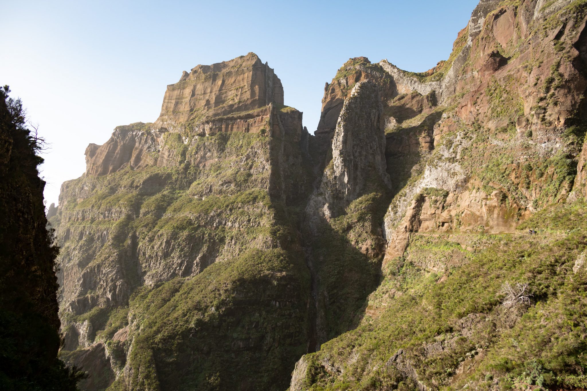Madeira - Portugal - Wanderung - Hiking Wanderung auf den Pico Ruivo: Die ultimative Bergtour auf Madeira