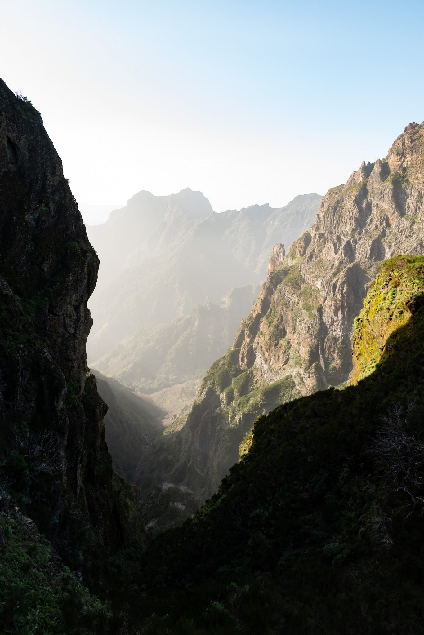Madeira - Portugal - Wanderung - Hiking Wanderung auf den Pico Ruivo: Die ultimative Bergtour auf Madeira
