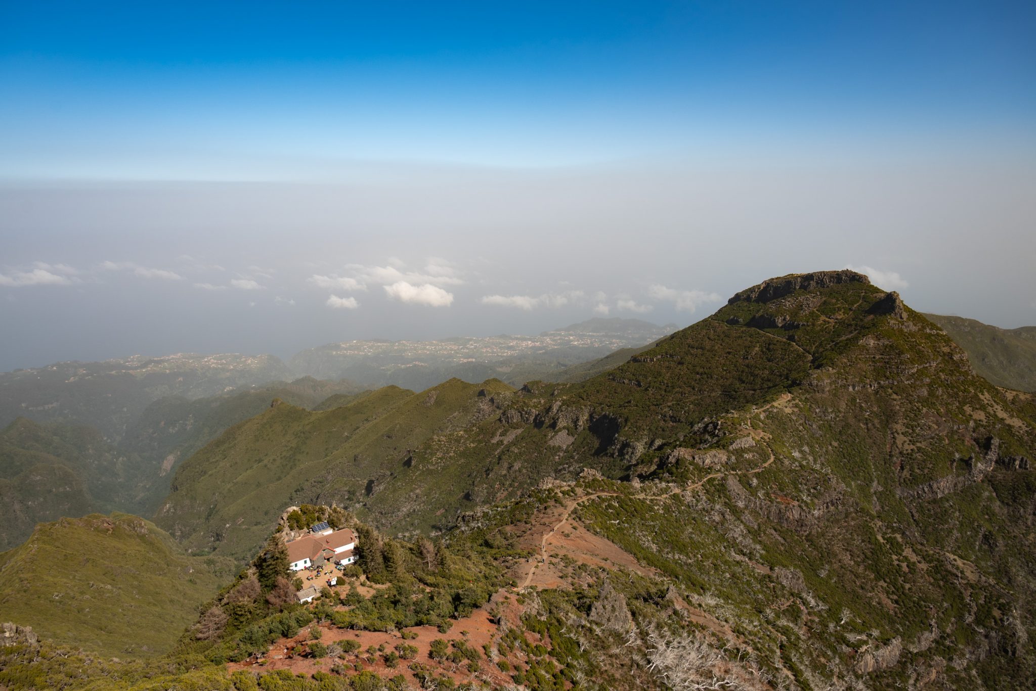 Madeira - Portugal - Wanderung - Hiking Wanderung auf den Pico Ruivo: Die ultimative Bergtour auf Madeira