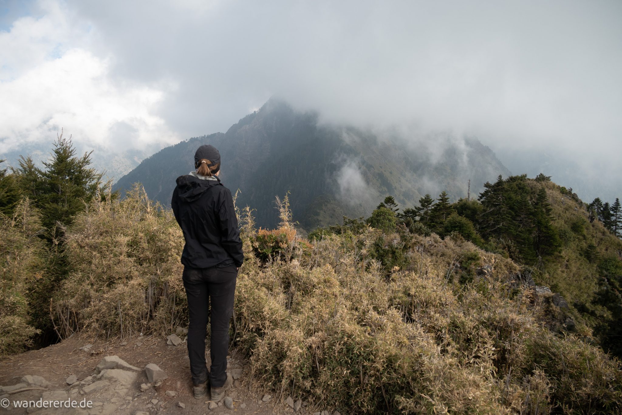Yushan Front Peak Wandern mit Person